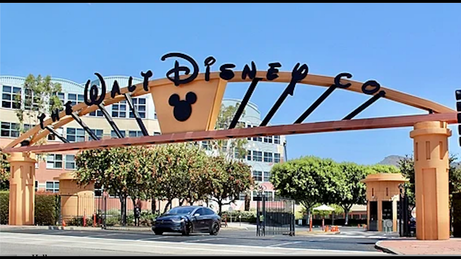 Disney carries out “massive layoffs,” while Sony, SnapChat, Artnet do their own job slashing