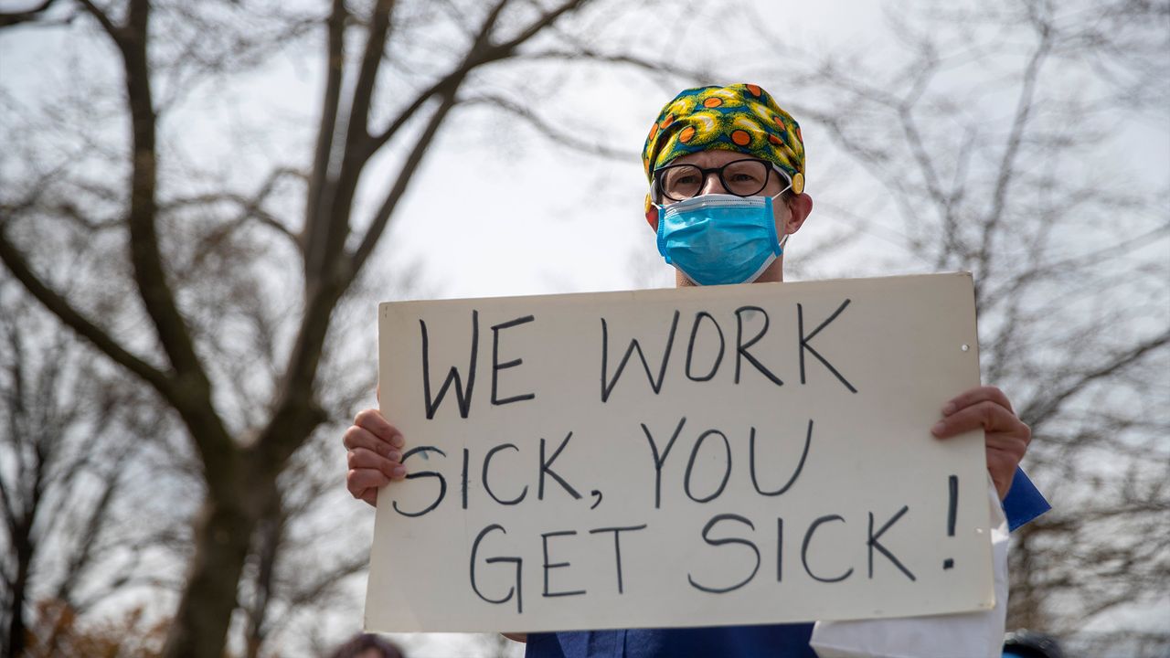 Nurses hold a demonstration outside Jacobi Medical Center, New York (Image Credit AP Photo/Mary Altaffer)
