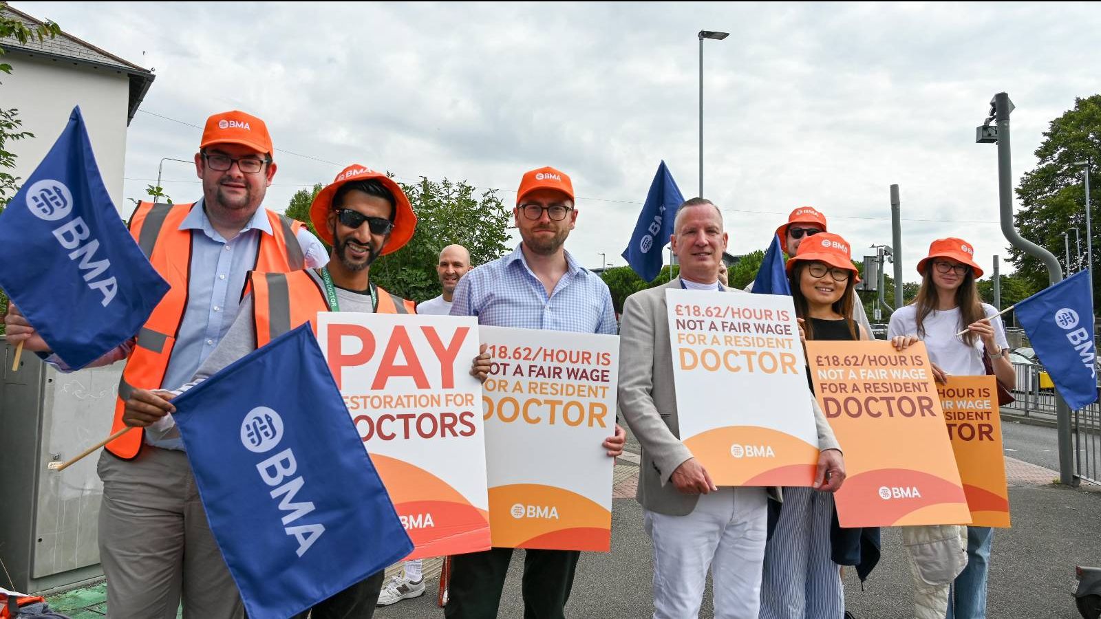 Resident doctors strike to go ahead after Labour government opposes pay increase