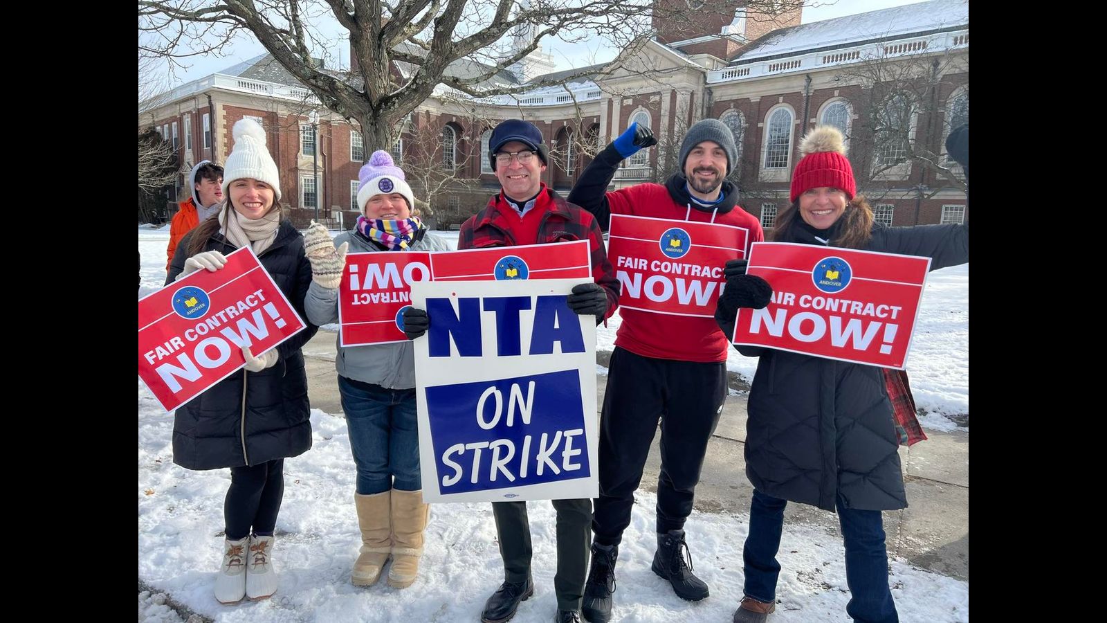Grève de Newton : les enseignants exigent des salaires plus élevés et de meilleures conditions de travail