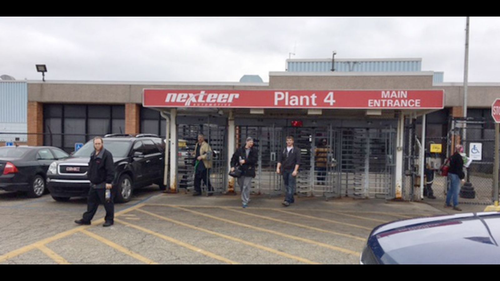 Workers at Nexteer Automotive in Saginaw reject second sellout contract by 73 percent, call for strike action to win their demands