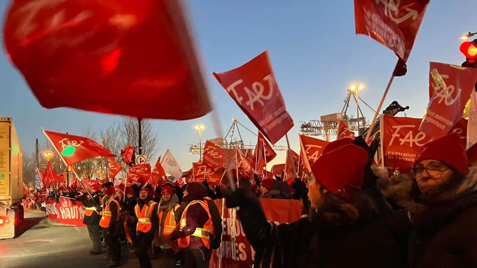 Während die Beschäftigten des öffentlichen Dienstes in Quebec auf eine Ausweitung des Kampfes drängen, verschwören sich die Gewerkschaften, um die Streikbewegung zu unterdrücken