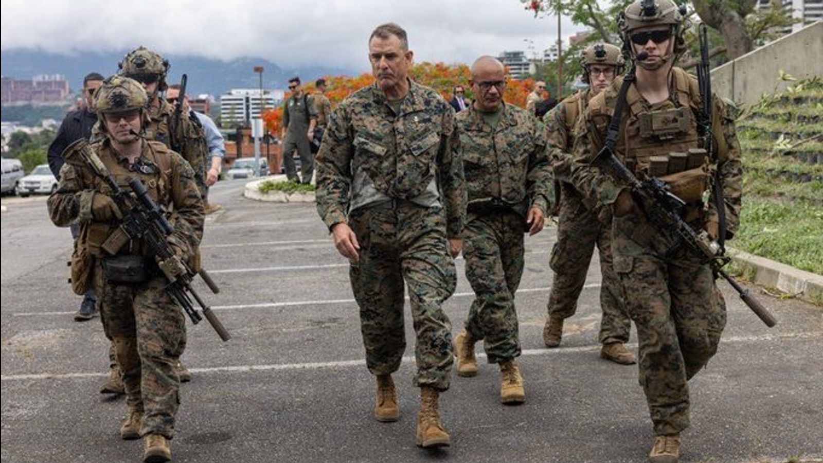 US warplanes fly over Caracas in provocative show of semi-colonial dominance