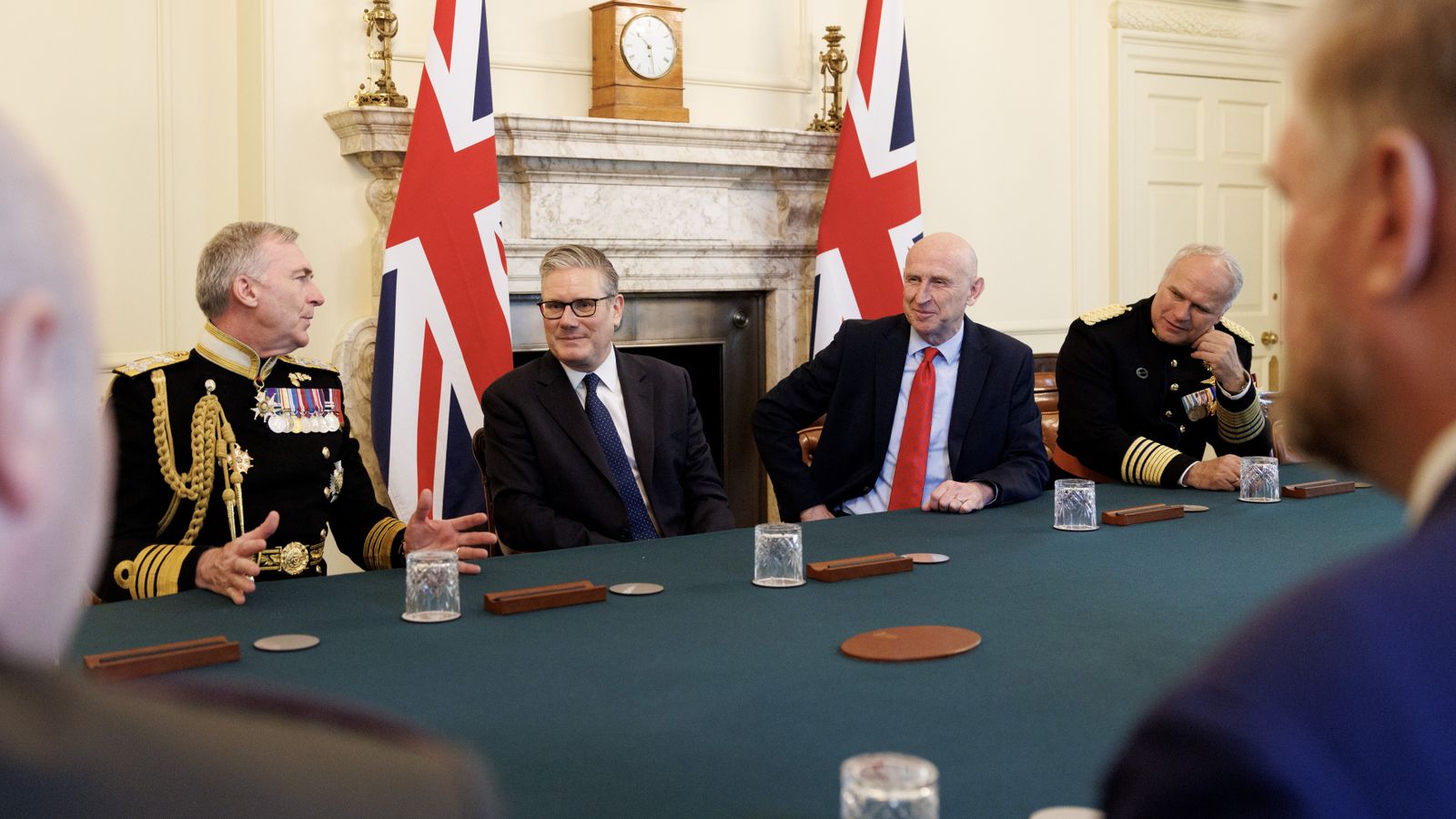 Starmer’s agreement to send UK troops to Ukraine fuels demands for urgent military expansion