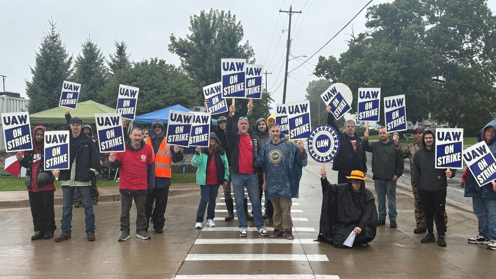 Après la débâcle électorale, l’appareil de l’UAW cherche à briser la grève de Bradford White