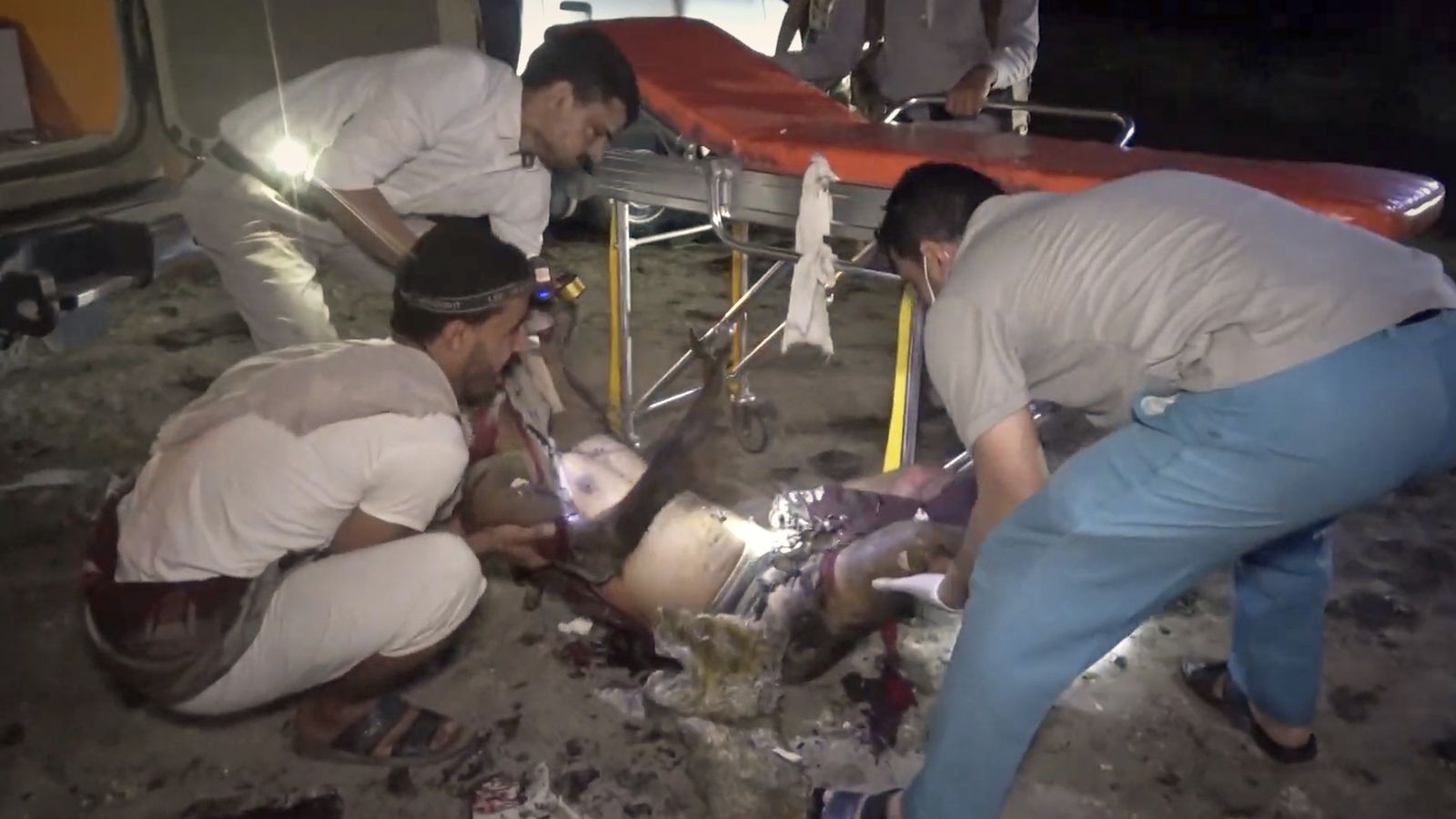 イエメンの米国空爆は80を殺し、150を超える負傷