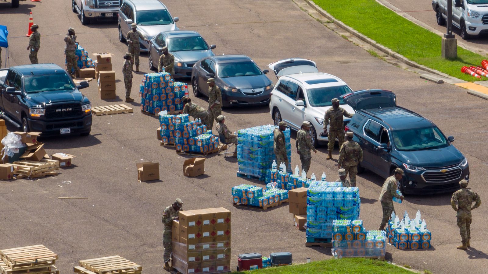 Boilwater notice lifted in Jackson, Mississippi, but serious problems