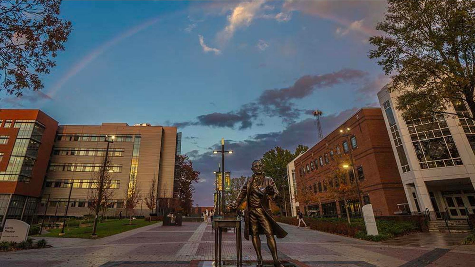 Trade unions hold town hall at George Mason University: University workers need independent organization, not appeals to Democrats