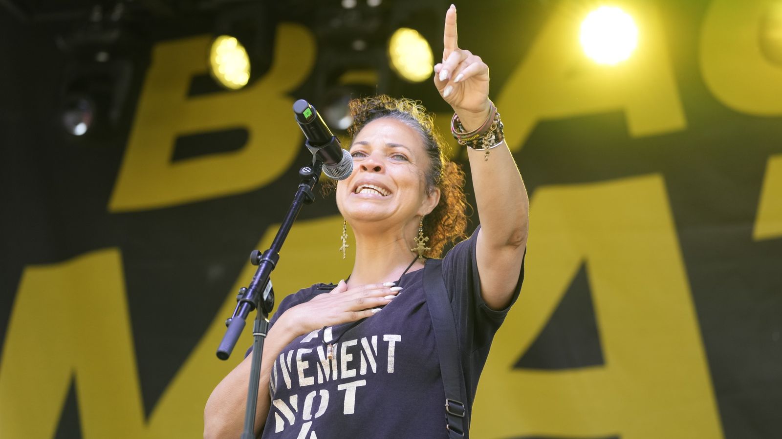 コーネル・ウェストがブラック・ライブズ・マターのプロモーター、メリーナ・アブドラを副大統領候補に選出
