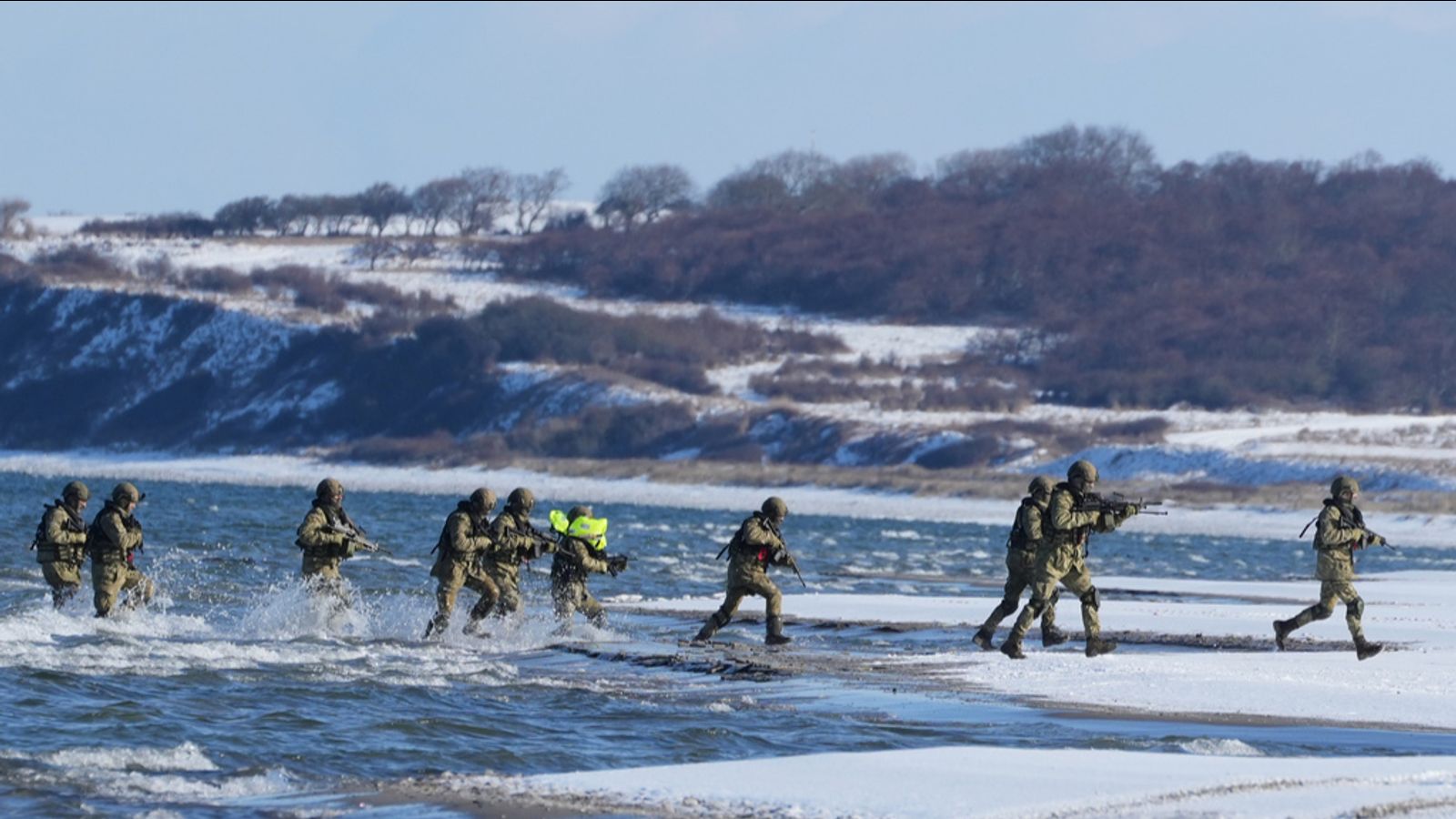 German Chancellor Merz and Canadian Prime Minister Carney attend massive NATO exercise for war with Russia in Arctic