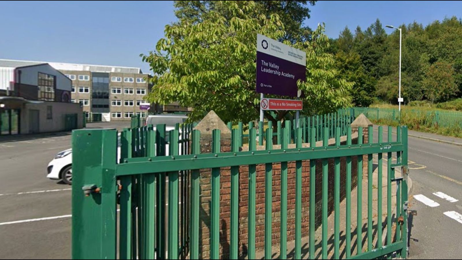 Teachers in secondary school in Bacup, England to strike demanding face to face qualified teacher in the classroom