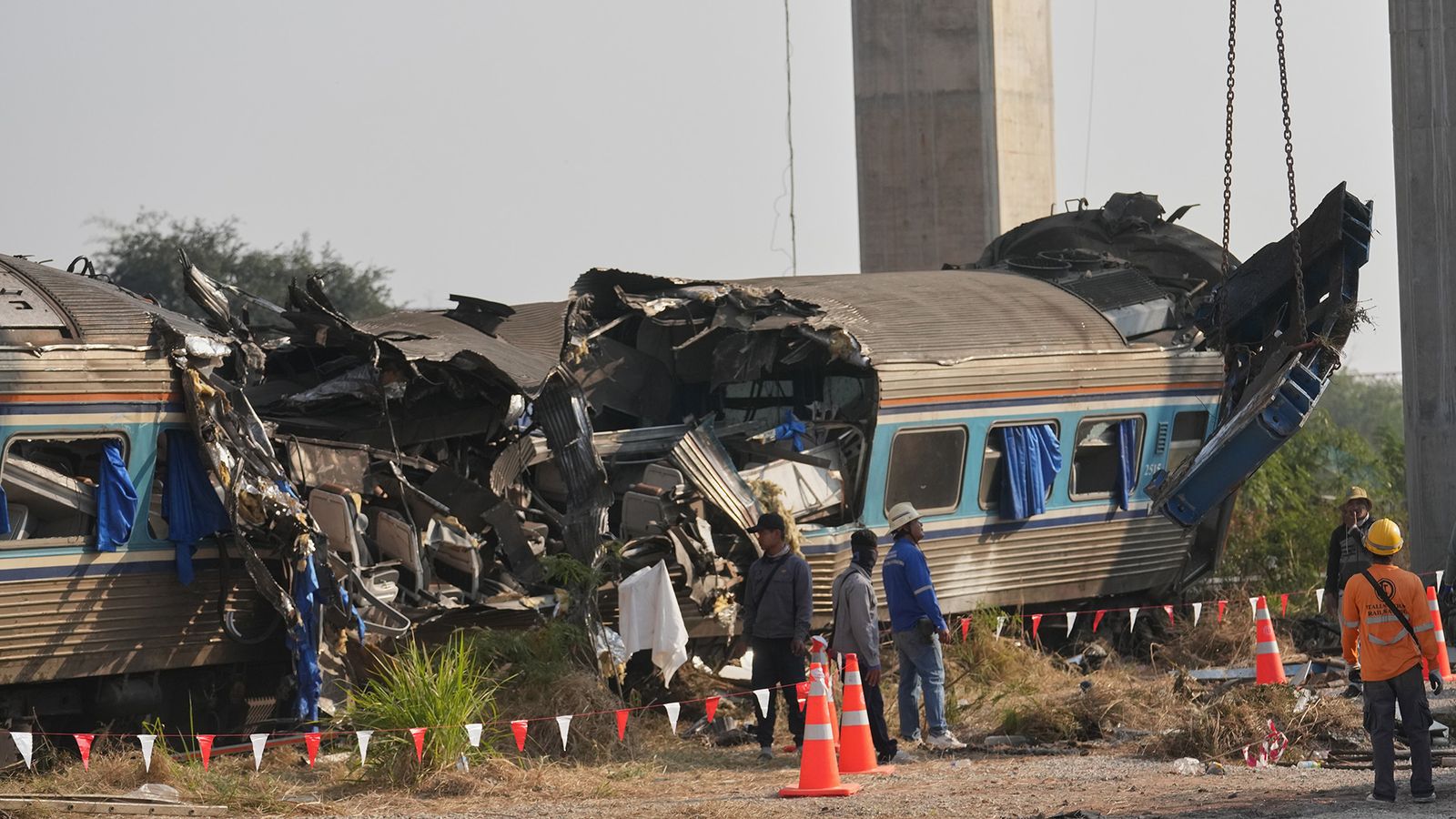 Collapsing crane kills 32 people on train in Thailand