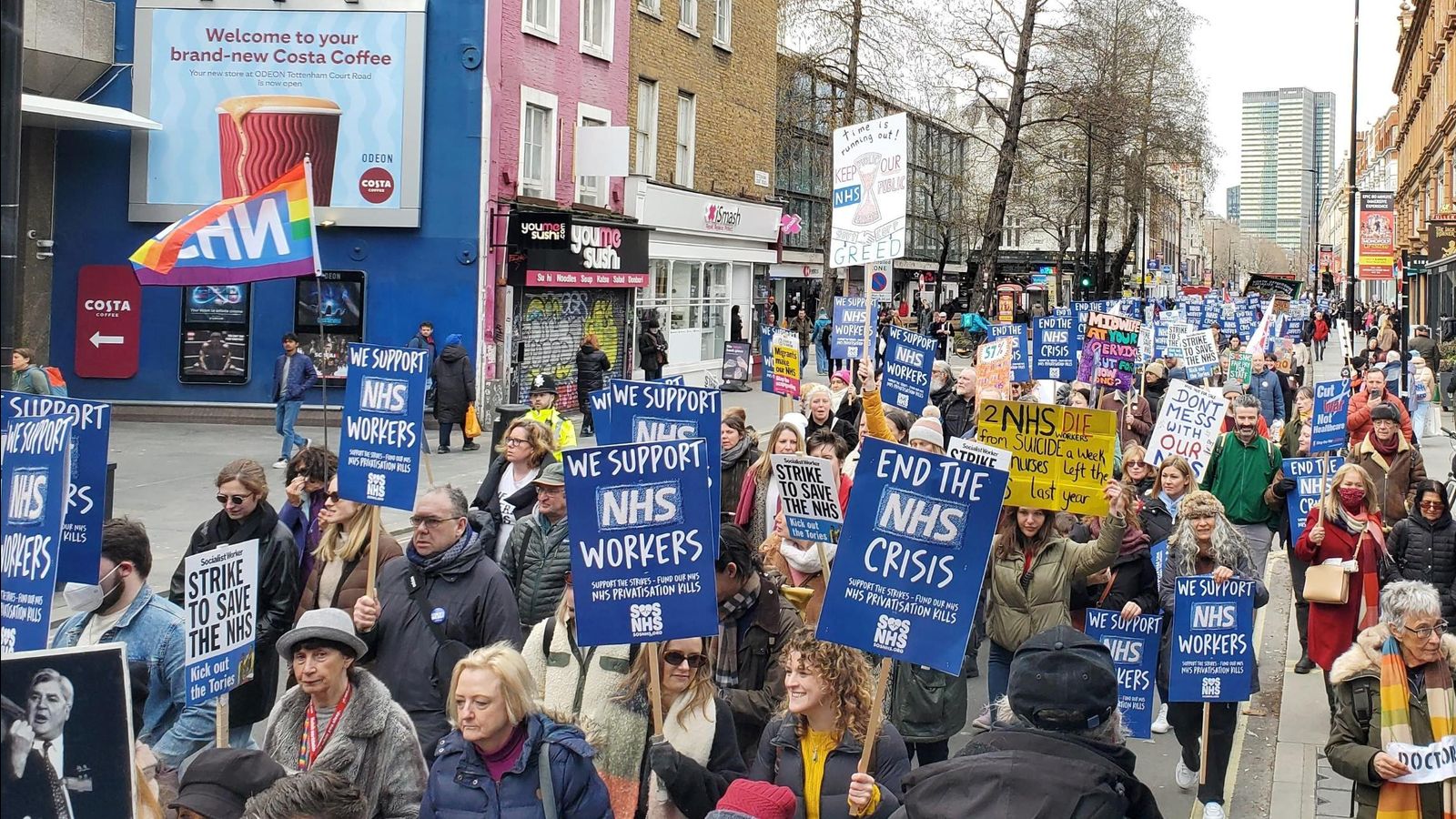 UK trade unions and Labour MPs only attract a few thousand to NHS ...