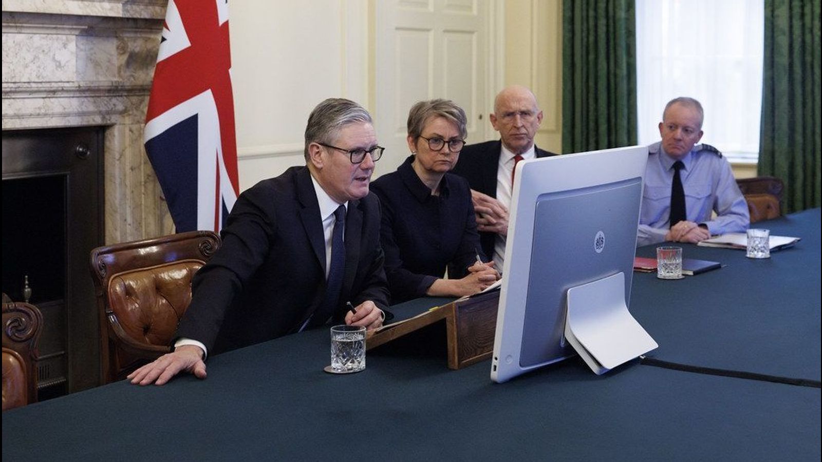 UK Labour government supports US abduction of Maduro, while pledging to defend Greenland