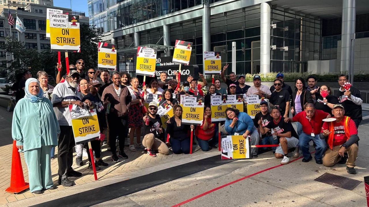 wsws.org - Hundreds of Chicago hotel workers enter second week on strike, as union confines walkout to six out of 46 hotels