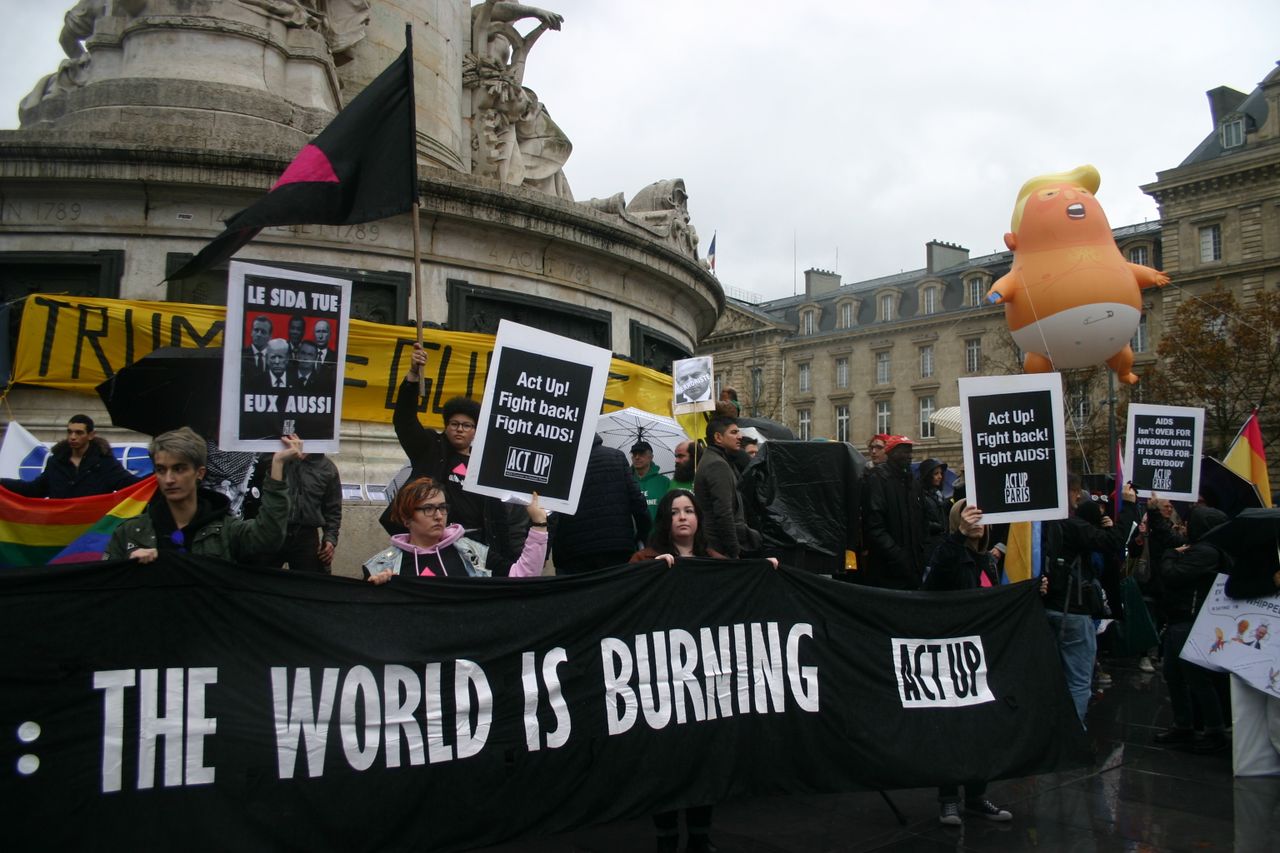 Anti-Trump demonstrators in Paris