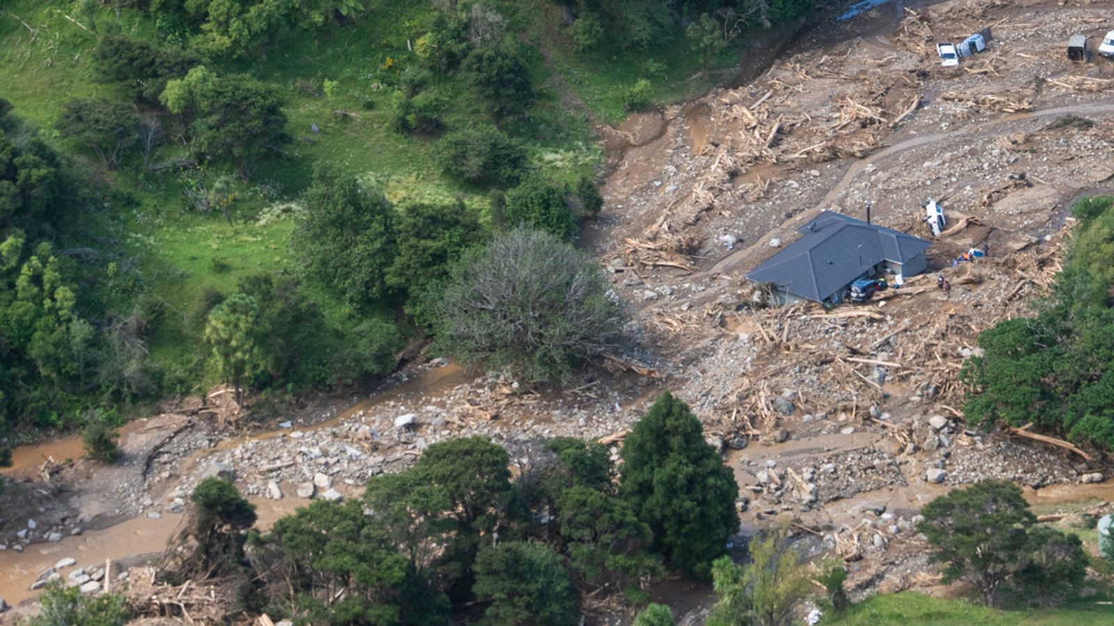 Up to 9 people killed in New Zealand landslides, flooding