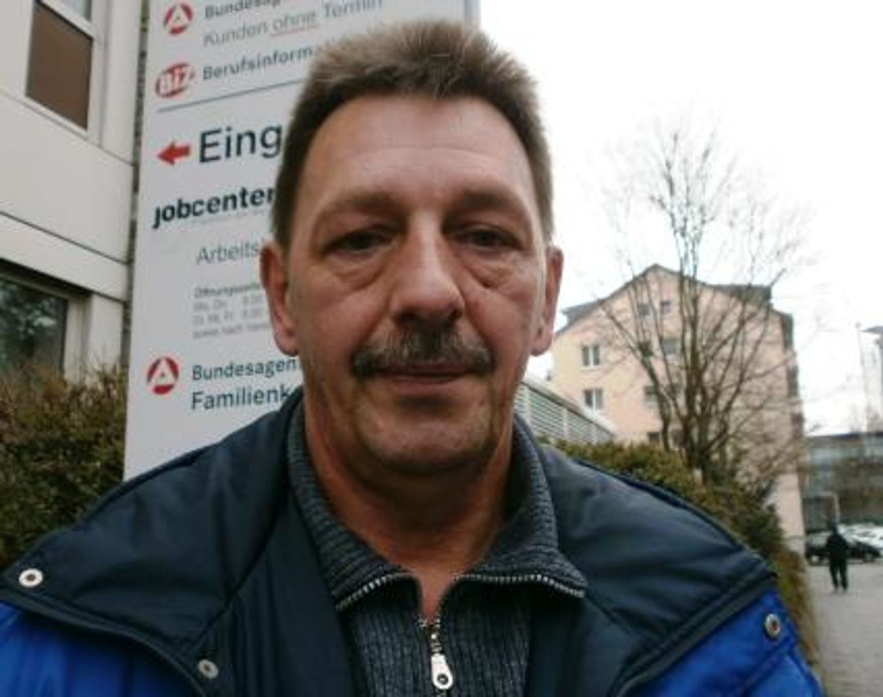 Arbeitsamt Hat Geld Auf Konto Gewiesen