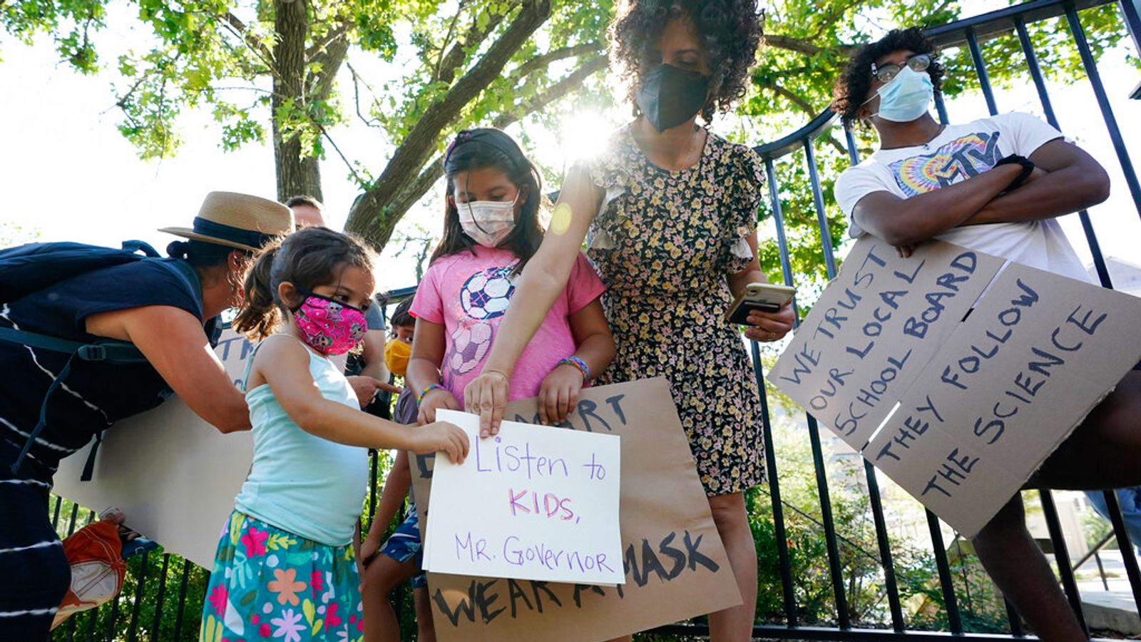 Texas Supreme Court blocks mask mandates - World Socialist Web Site