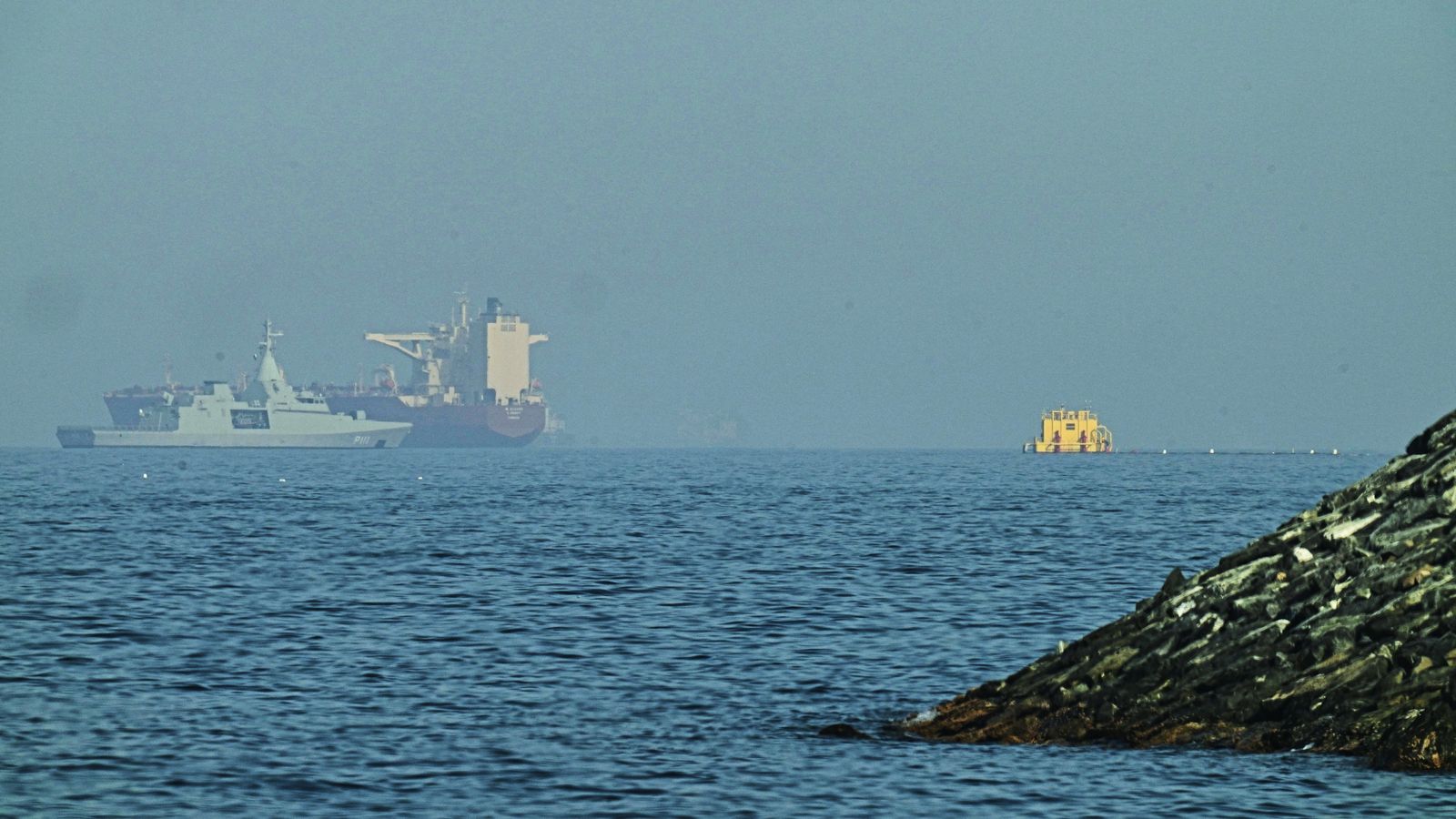 Trump affirme que la marine américaine va commencer à escorter des navires à travers le détroit d’Ormuz