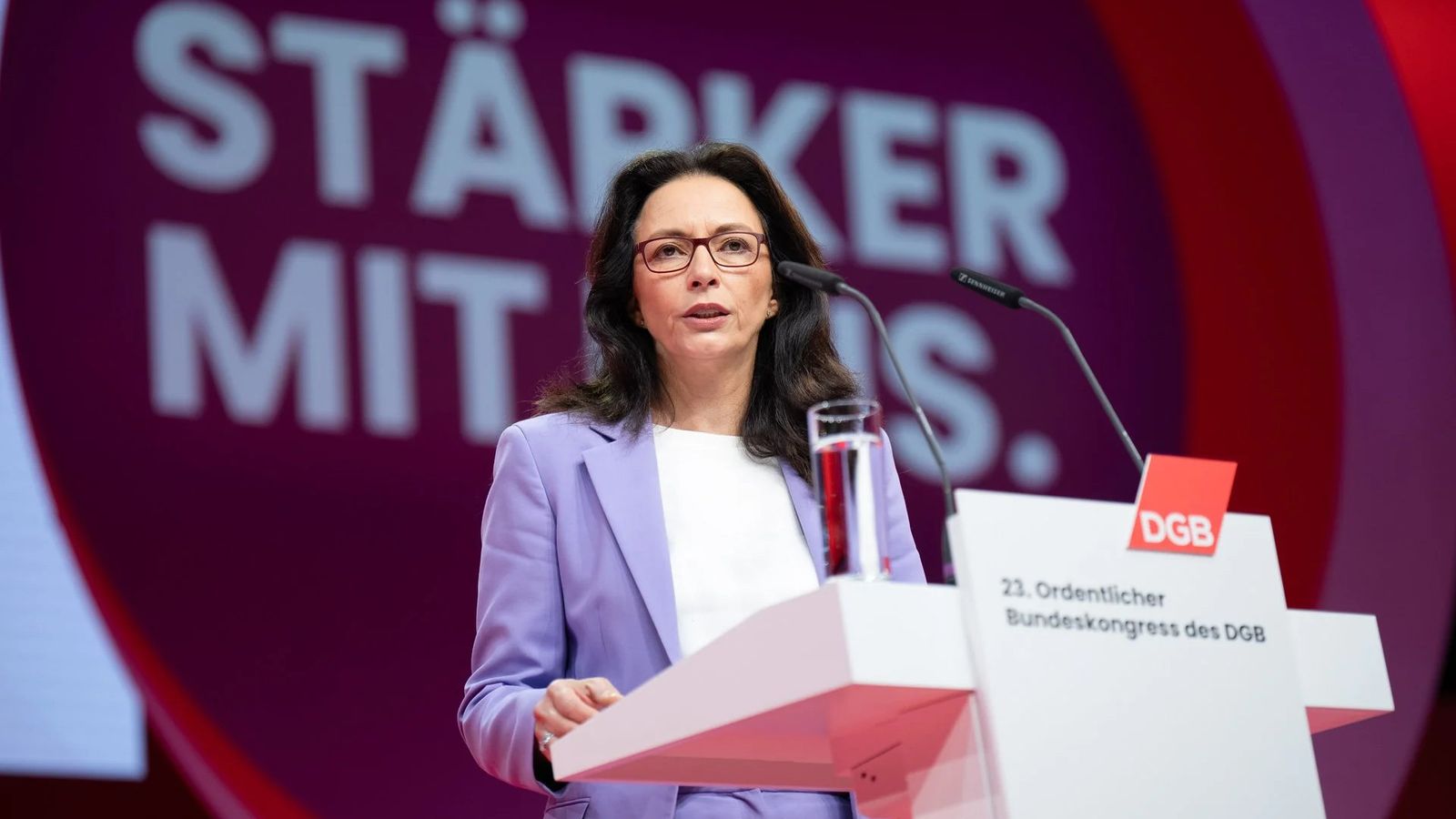 Germany’s trade union apparatus closes ranks with the government