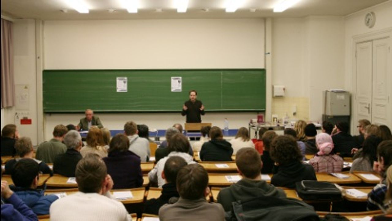 Christoph Dreier spricht an der Berliner TU