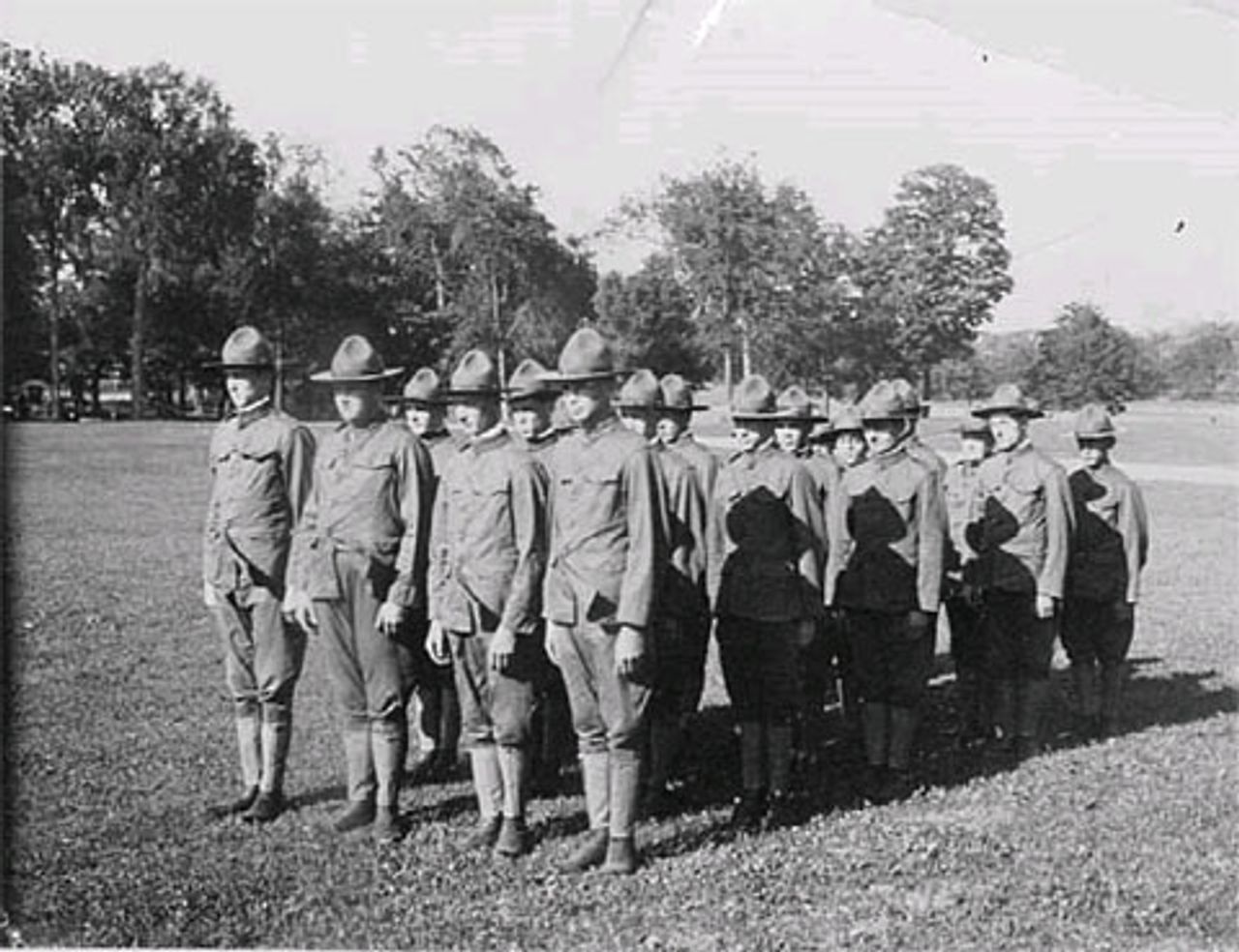 1917: Civilian Auxiliary, paramilitärische Miliz, geführt von 