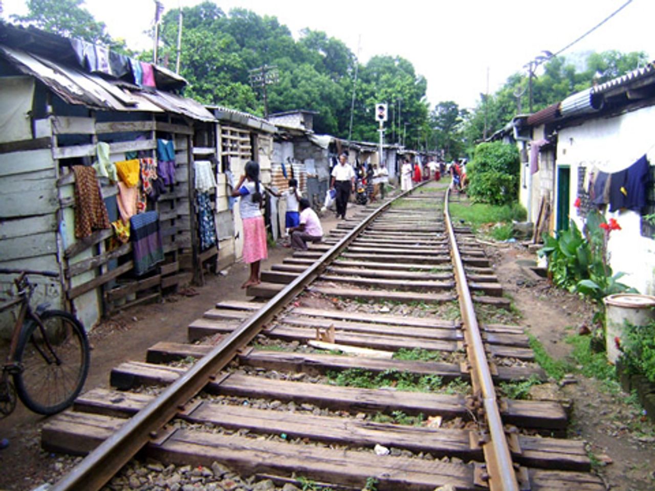 Narahenpita Usaviwatte slums
