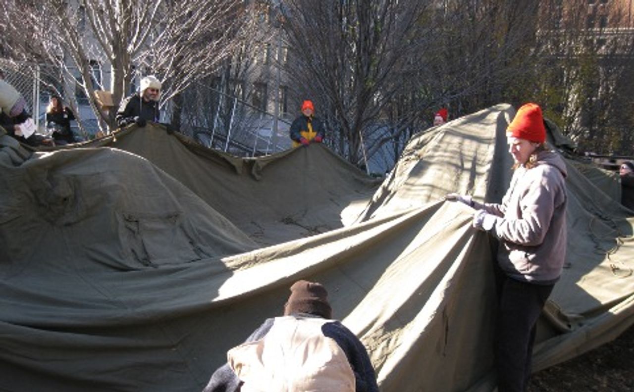 Occyupy Pittsburgh members setting up a tent