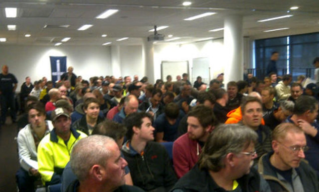 A section of Melbourne ETU mass meeting